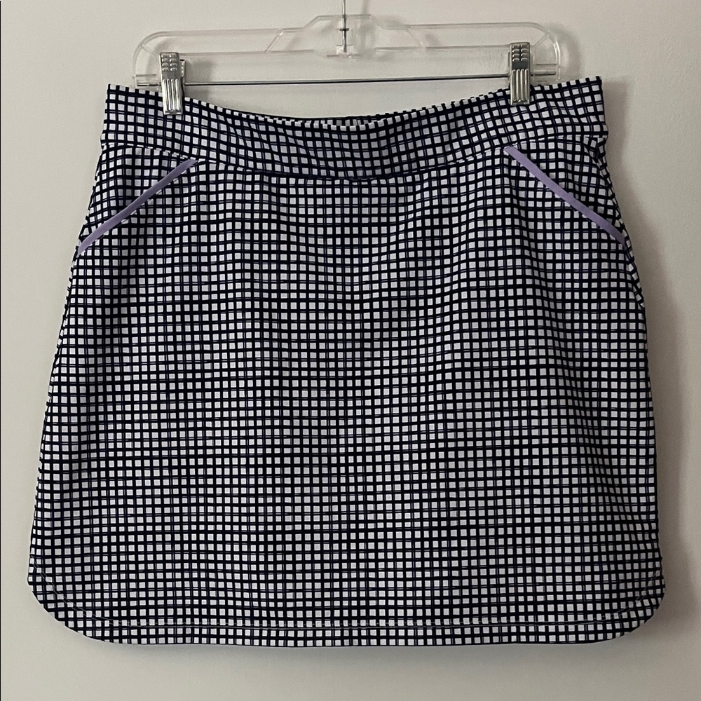 Stylish Navy and White Checkered Skort